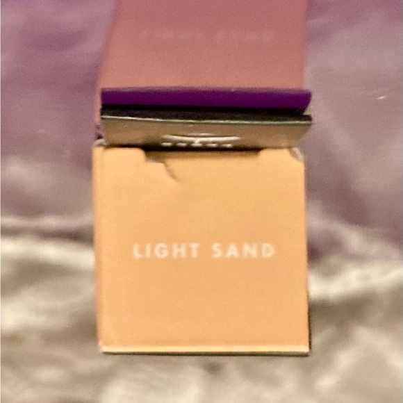 Elf Camo Concealer Light Sand - Picture 8 of 8